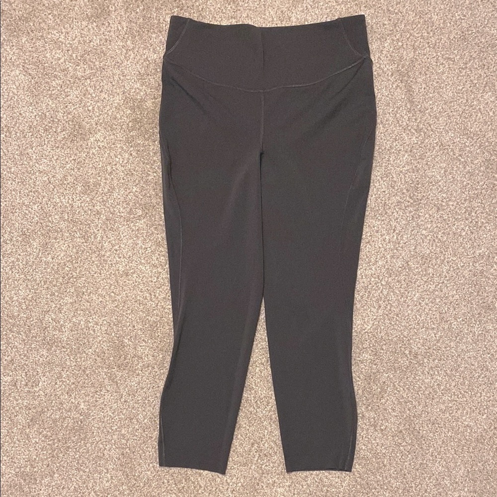 Lululemon Dark Grey Leggings- Base Pace HR Tight 25”- Size 10